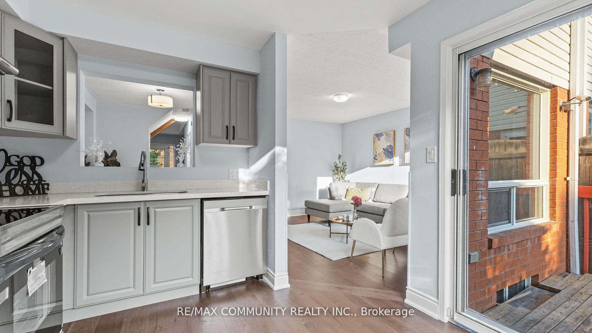 Photo 10 of 1772 Woodgate Trail, Oshawa, Samac — HOMEH