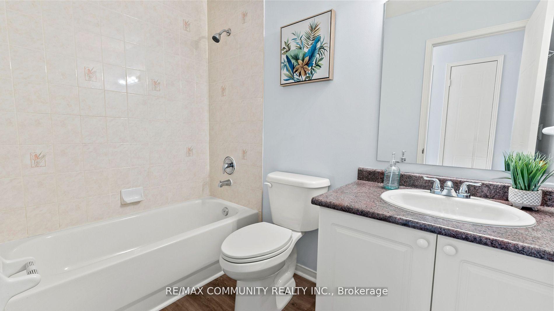 Photo 13 of 1772 Woodgate Trail, Oshawa, Samac — HOMEH