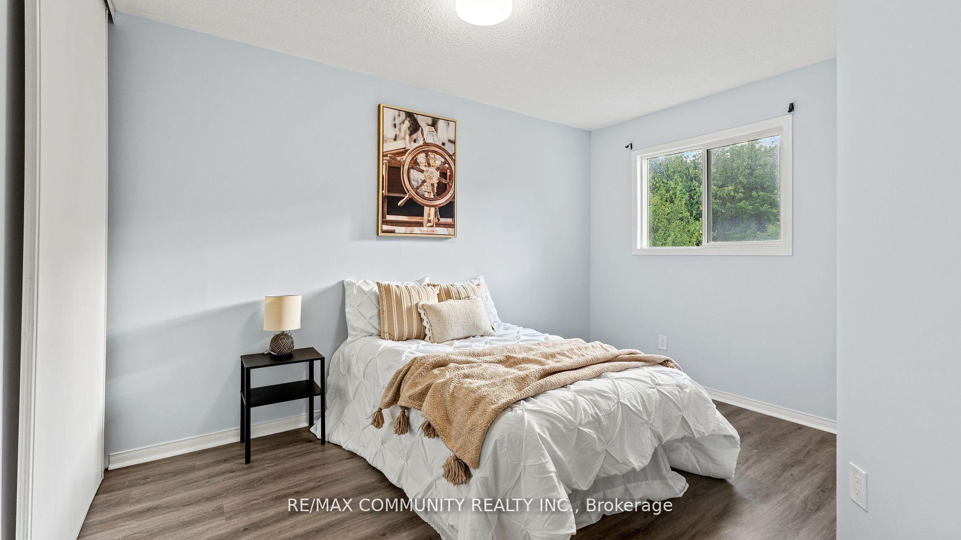 Photo 21 of 1772 Woodgate Trail, Oshawa, Samac — HOMEH