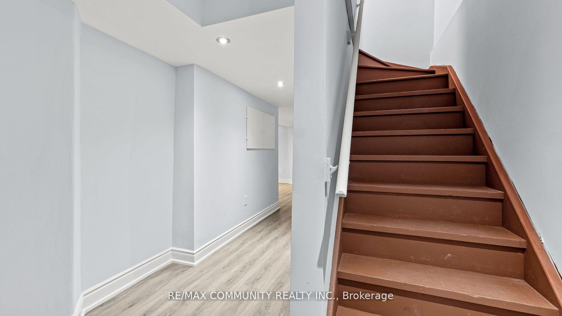 Photo 16 of 1772 Woodgate Trail, Oshawa, Samac — HOMEH