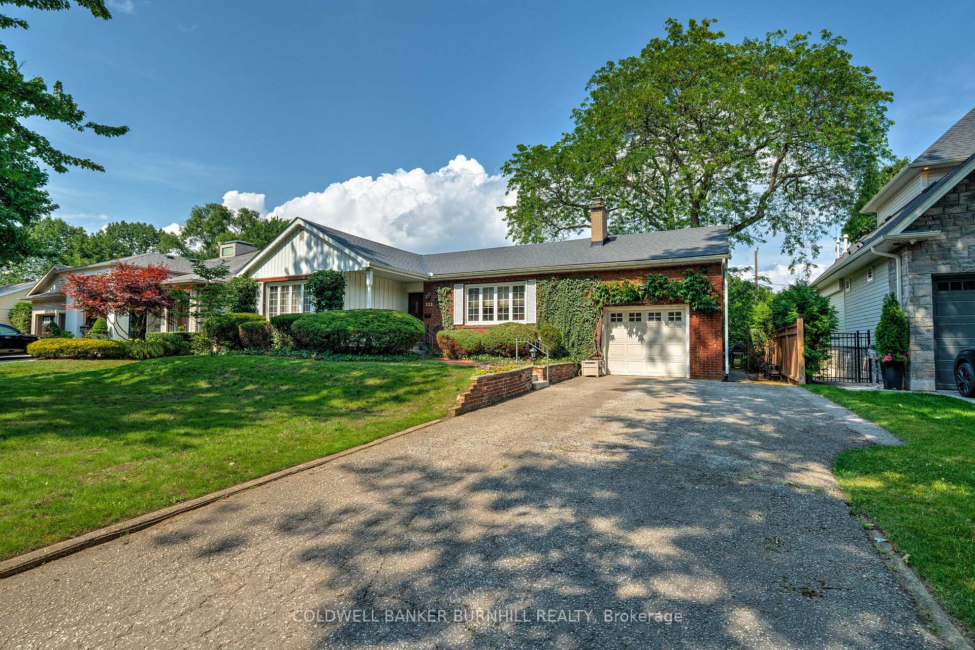 Front of 321 Wilson Avenue