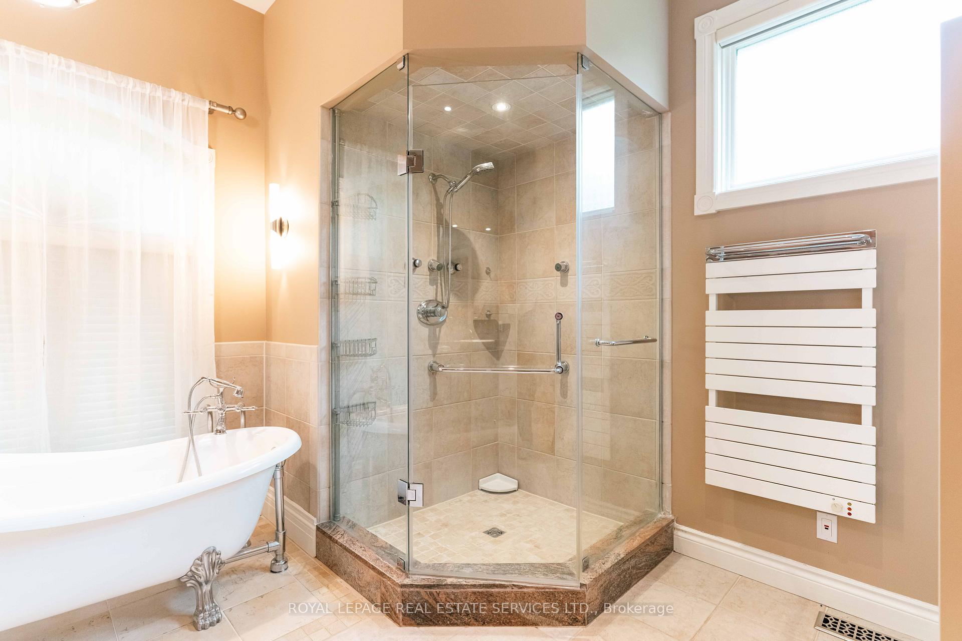 Photo 12 of 238 Wilderness Drive, Hamilton, Ancaster — HOMEH