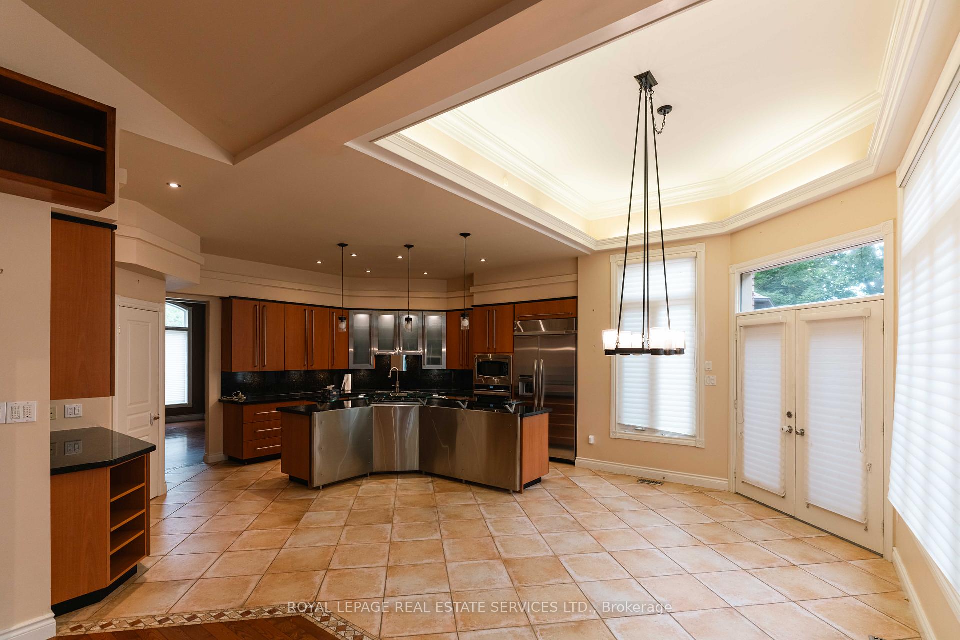 Photo 26 of 238 Wilderness Drive, Hamilton, Ancaster — HOMEH