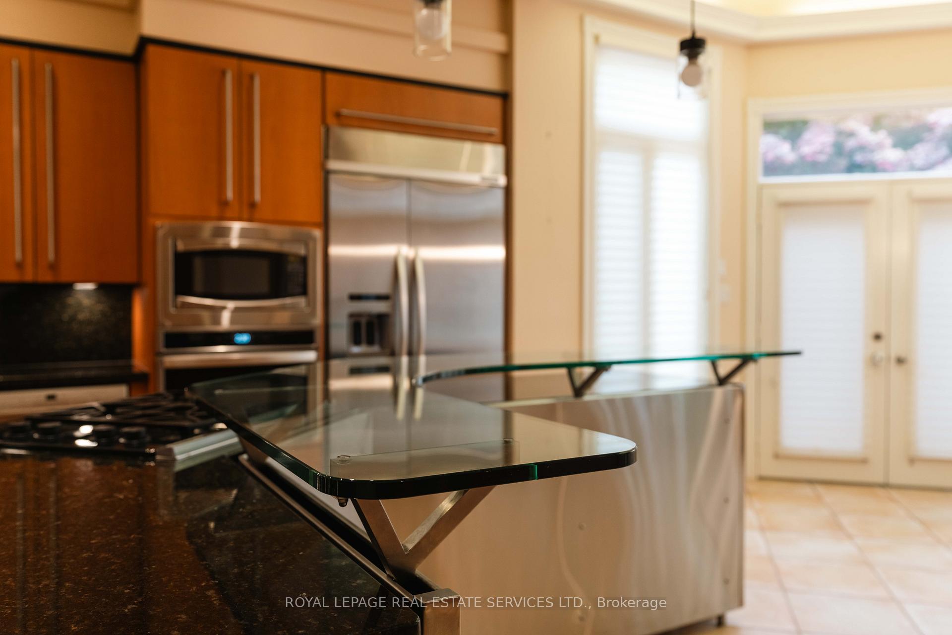 Photo 21 of 238 Wilderness Drive, Hamilton, Ancaster — HOMEH