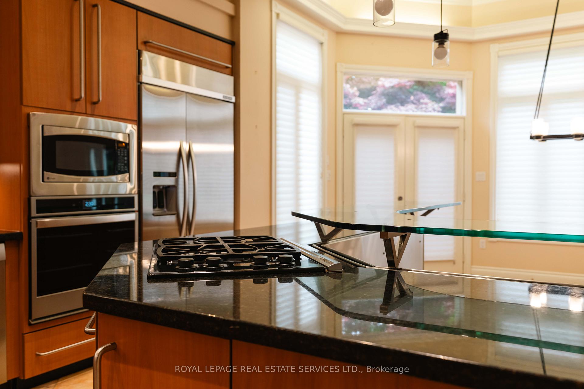 Photo 22 of 238 Wilderness Drive, Hamilton, Ancaster — HOMEH