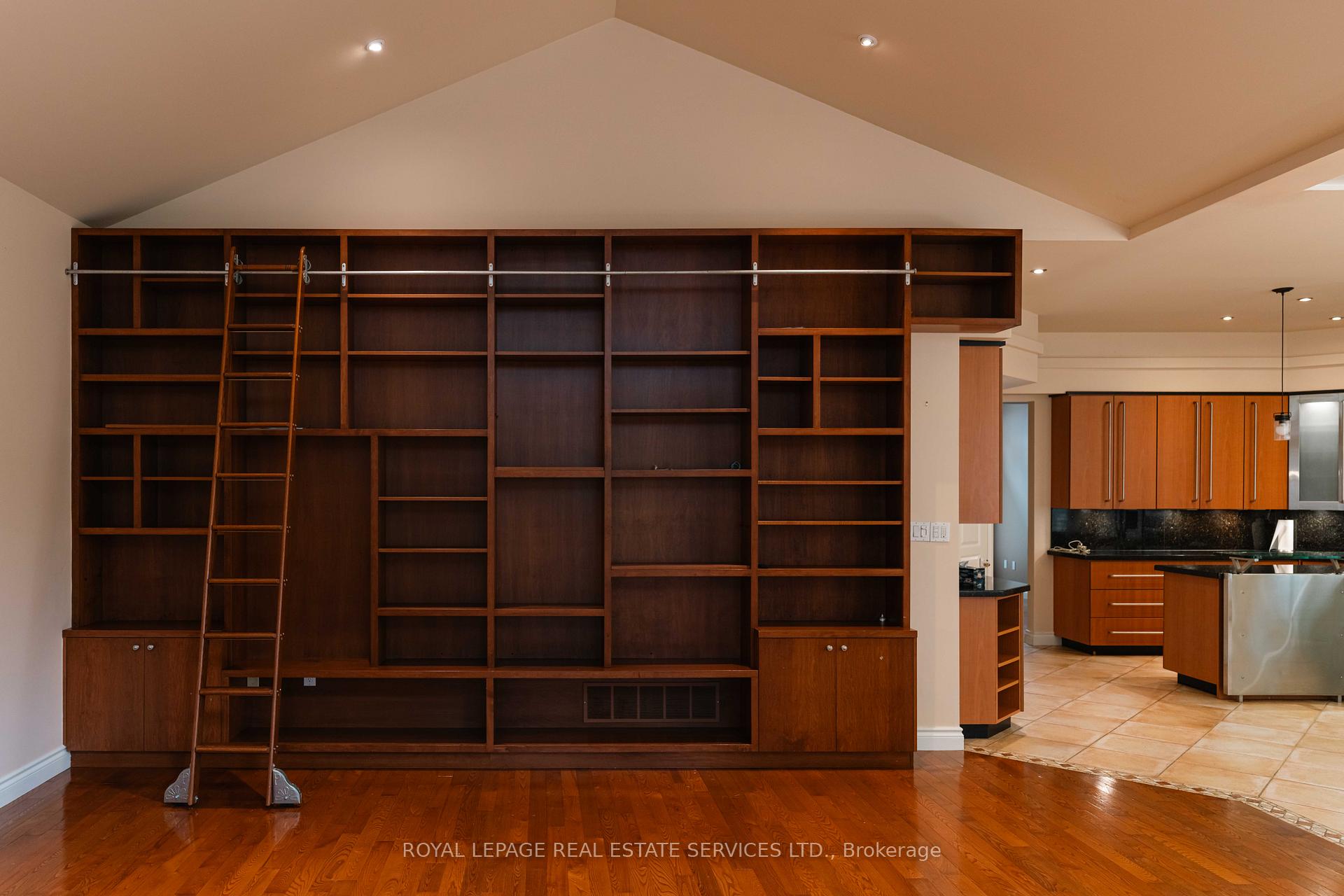 Photo 30 of 238 Wilderness Drive, Hamilton, Ancaster — HOMEH