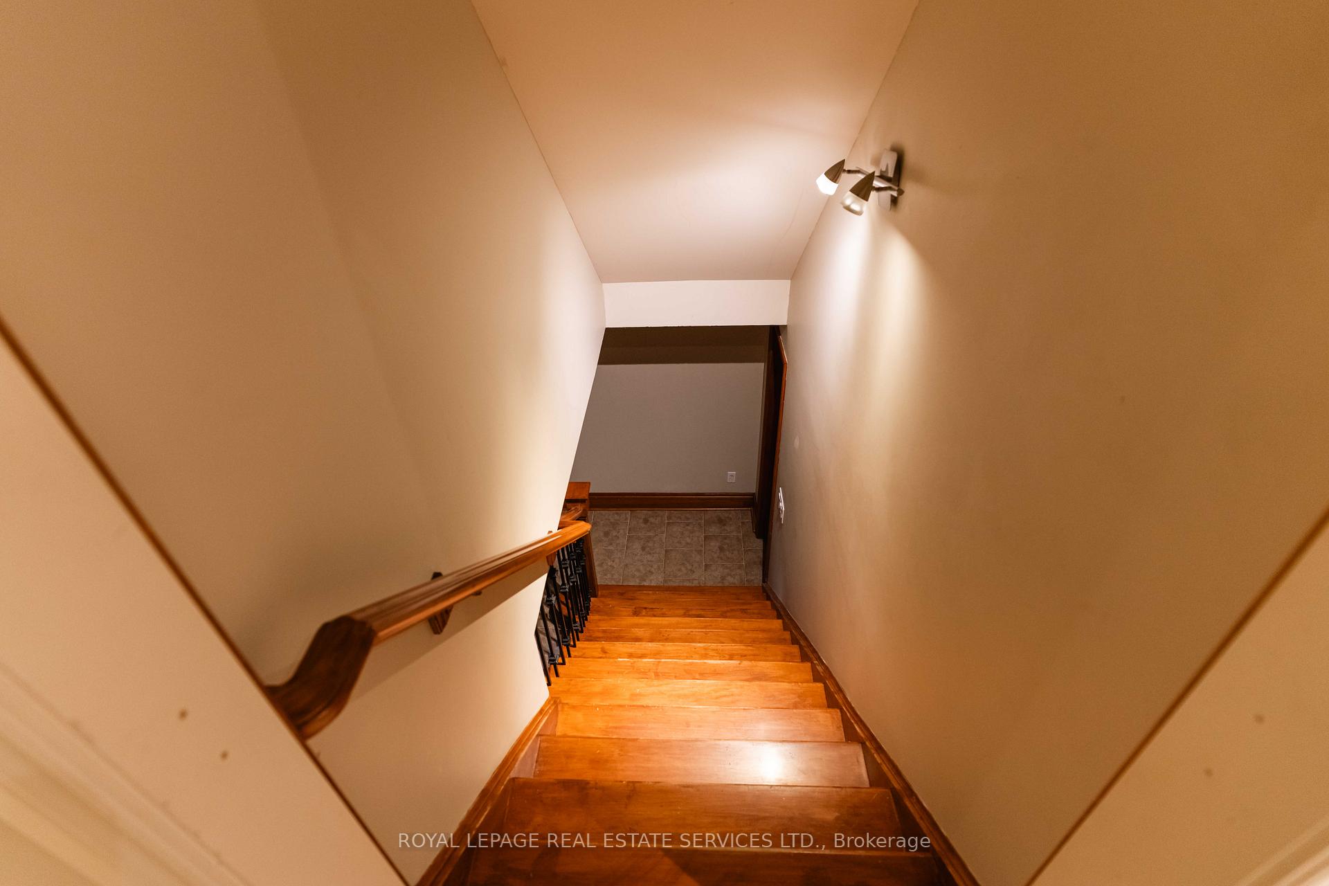 Photo 48 of 238 Wilderness Drive, Hamilton, Ancaster — HOMEH