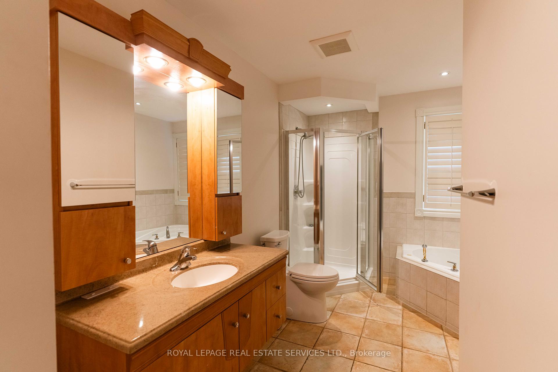 Photo 34 of 238 Wilderness Drive, Hamilton, Ancaster — HOMEH