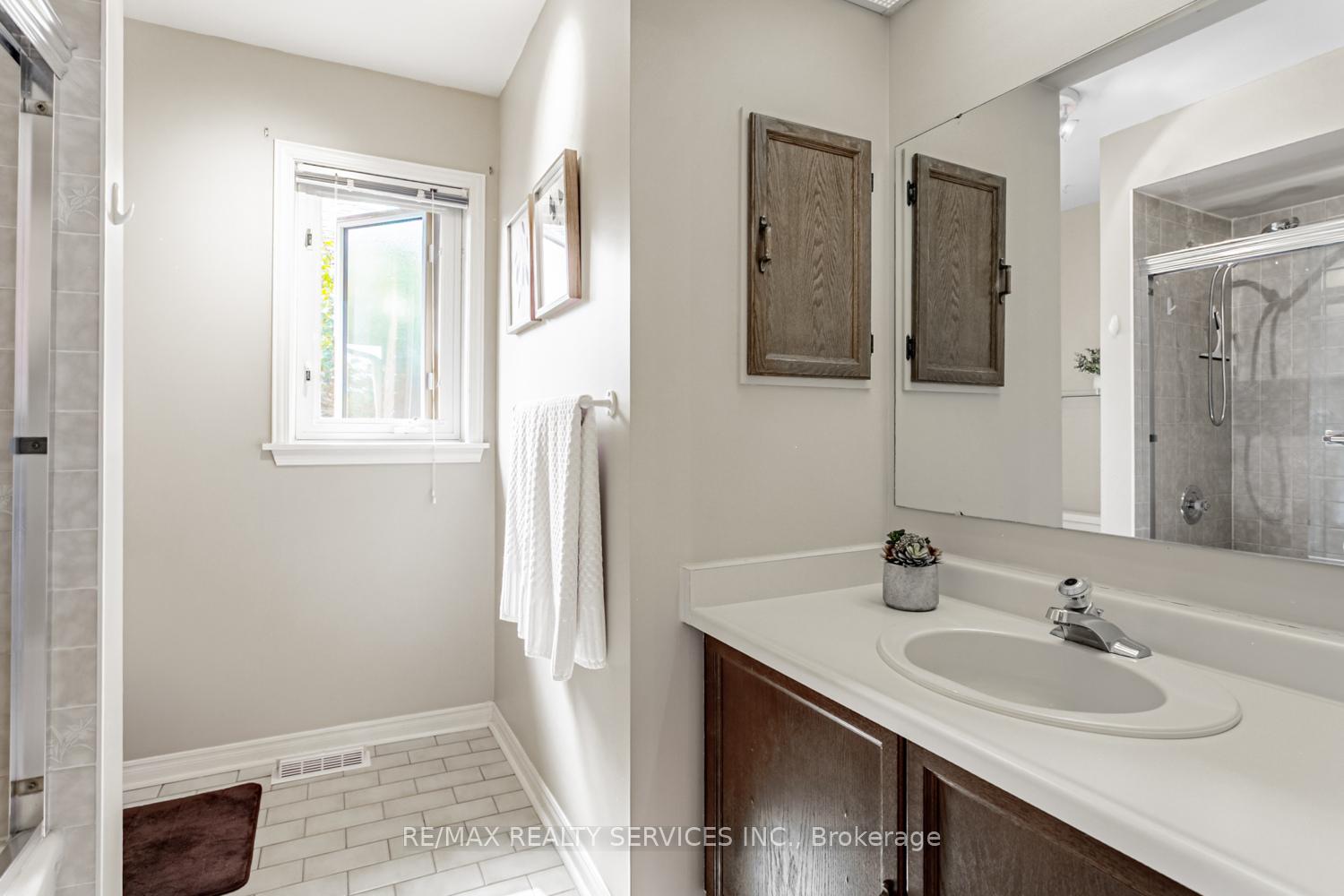 Photo 18 of 14 Nottingham Crescent, Brampton, Westgate — HOMEH