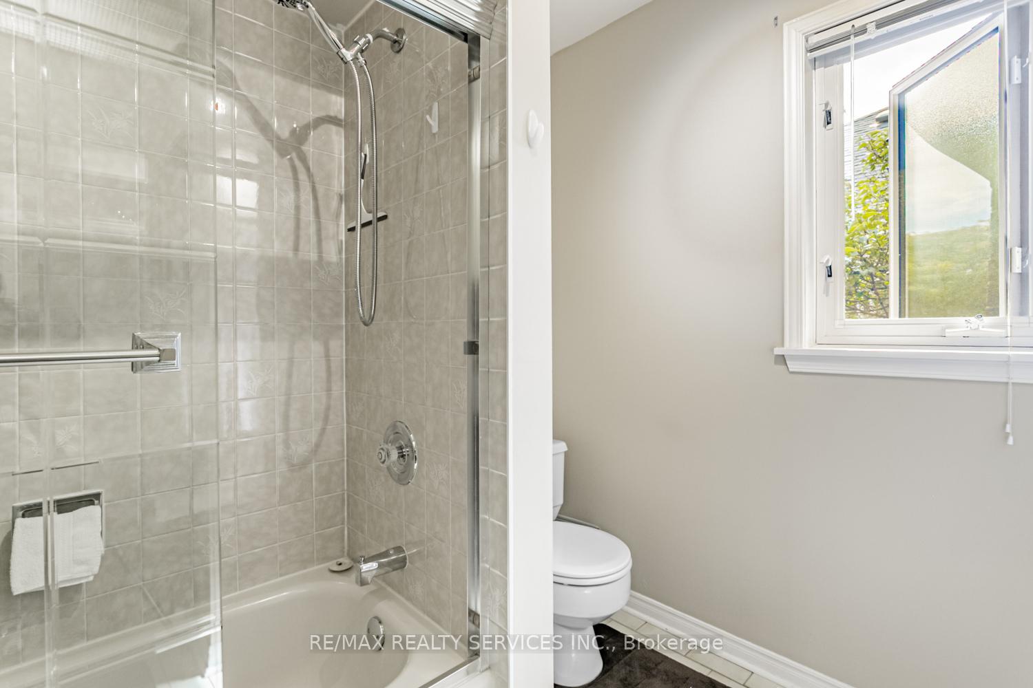 Photo 13 of 14 Nottingham Crescent, Brampton, Westgate — HOMEH