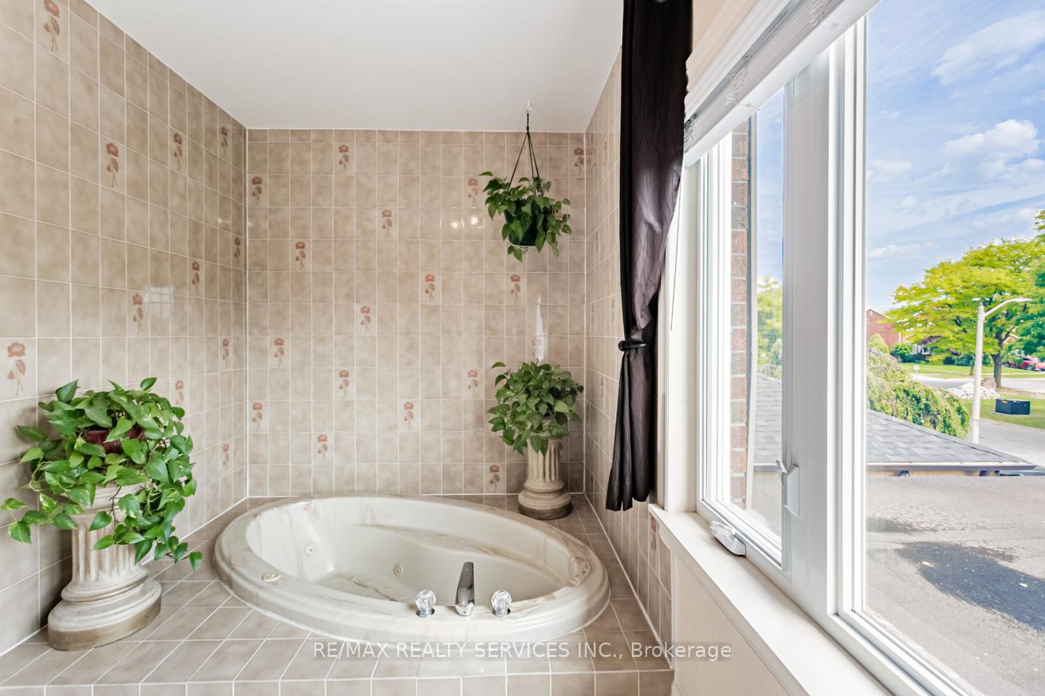 Photo 40 of 14 Nottingham Crescent, Brampton, Westgate — HOMEH