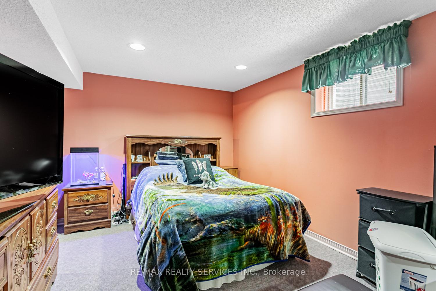 Photo 33 of 14 Nottingham Crescent, Brampton, Westgate — HOMEH