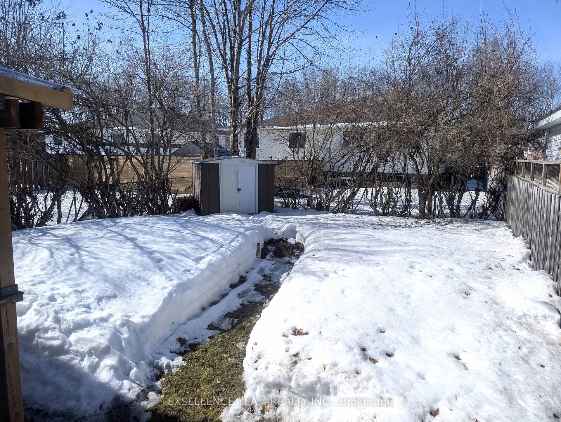 Photo 4 of 753 Glengarry Boulevard, Cornwall — HOMEH