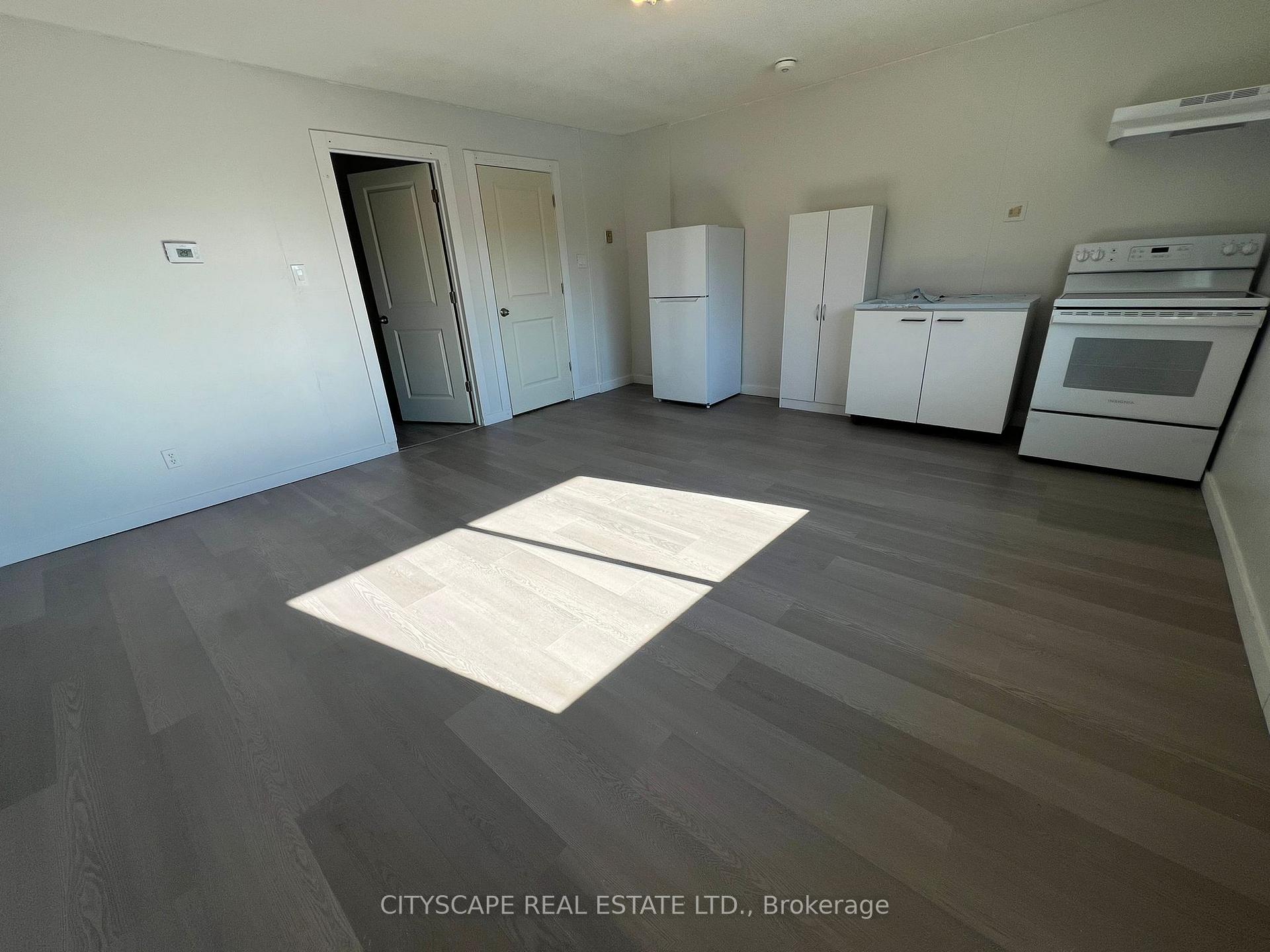 Photo 5 of Unit Studio 2, 207 Main Street, Wasaga Beach — HOMEH