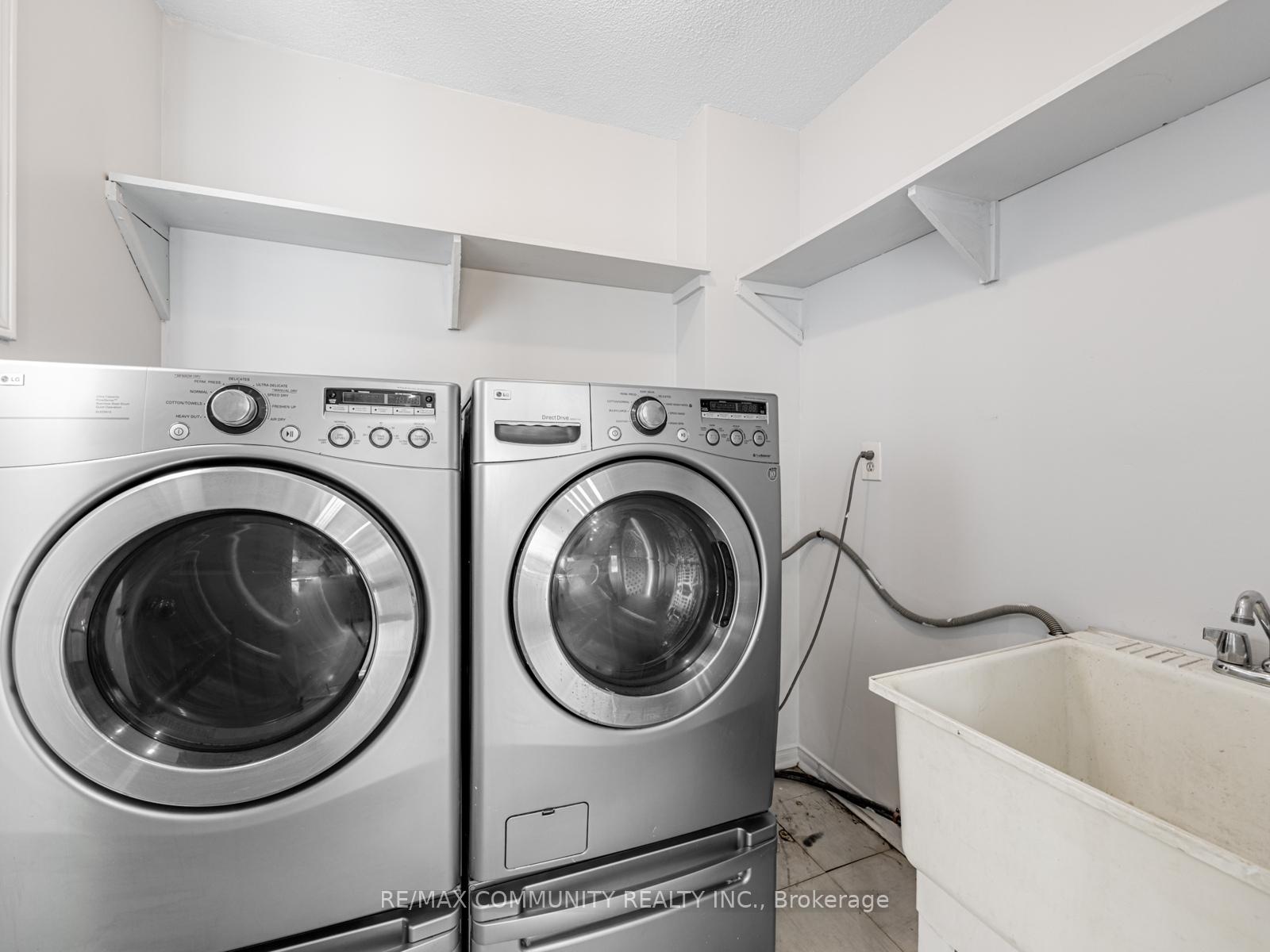 Photo 12 of 95 Ketchum Crescent, Markham, Middlefield — HOMEH