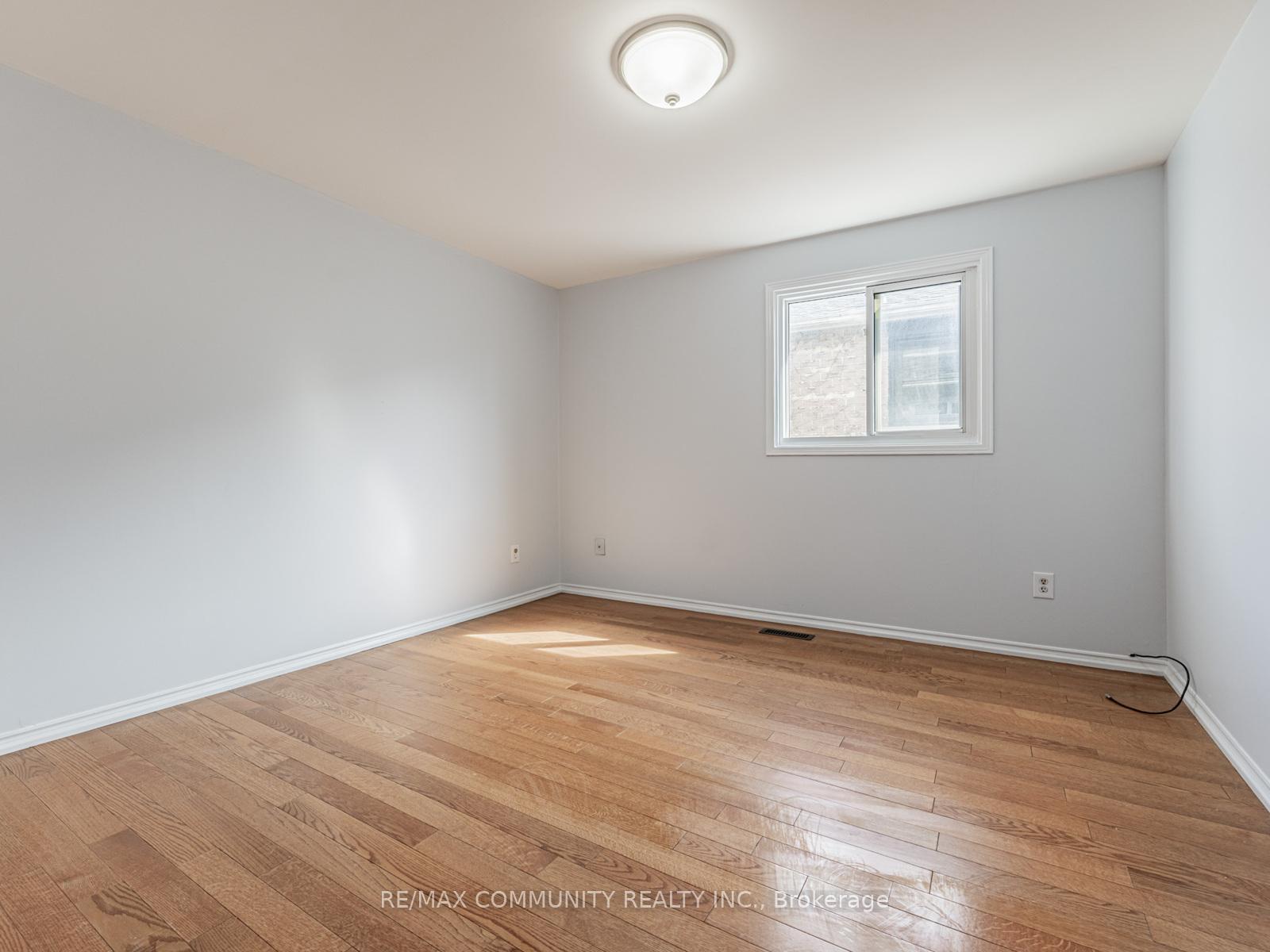 Photo 25 of 95 Ketchum Crescent, Markham, Middlefield — HOMEH