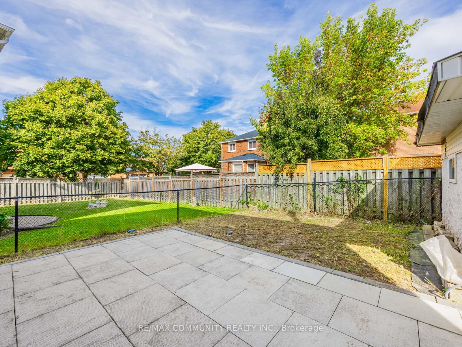 Photo 31 of 95 Ketchum Crescent, Markham, Middlefield — HOMEH