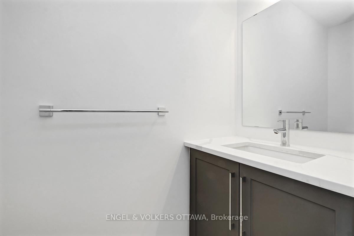 Photo 5 of 95 San Felice Circle, Ottawa, Kanata - Emerald Meadows/Trailwest — HOMEH