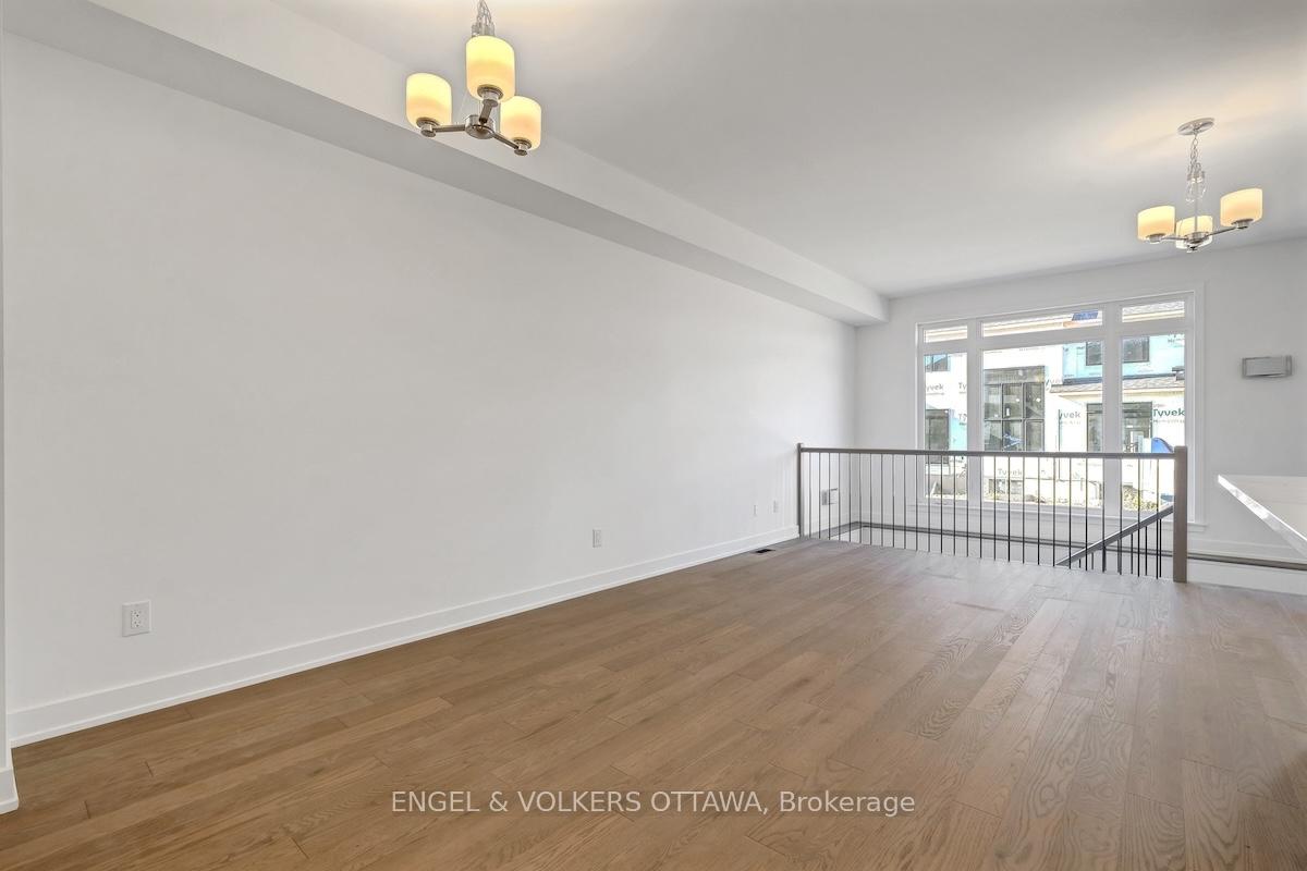 Photo 4 of 95 San Felice Circle, Ottawa, Kanata - Emerald Meadows/Trailwest — HOMEH