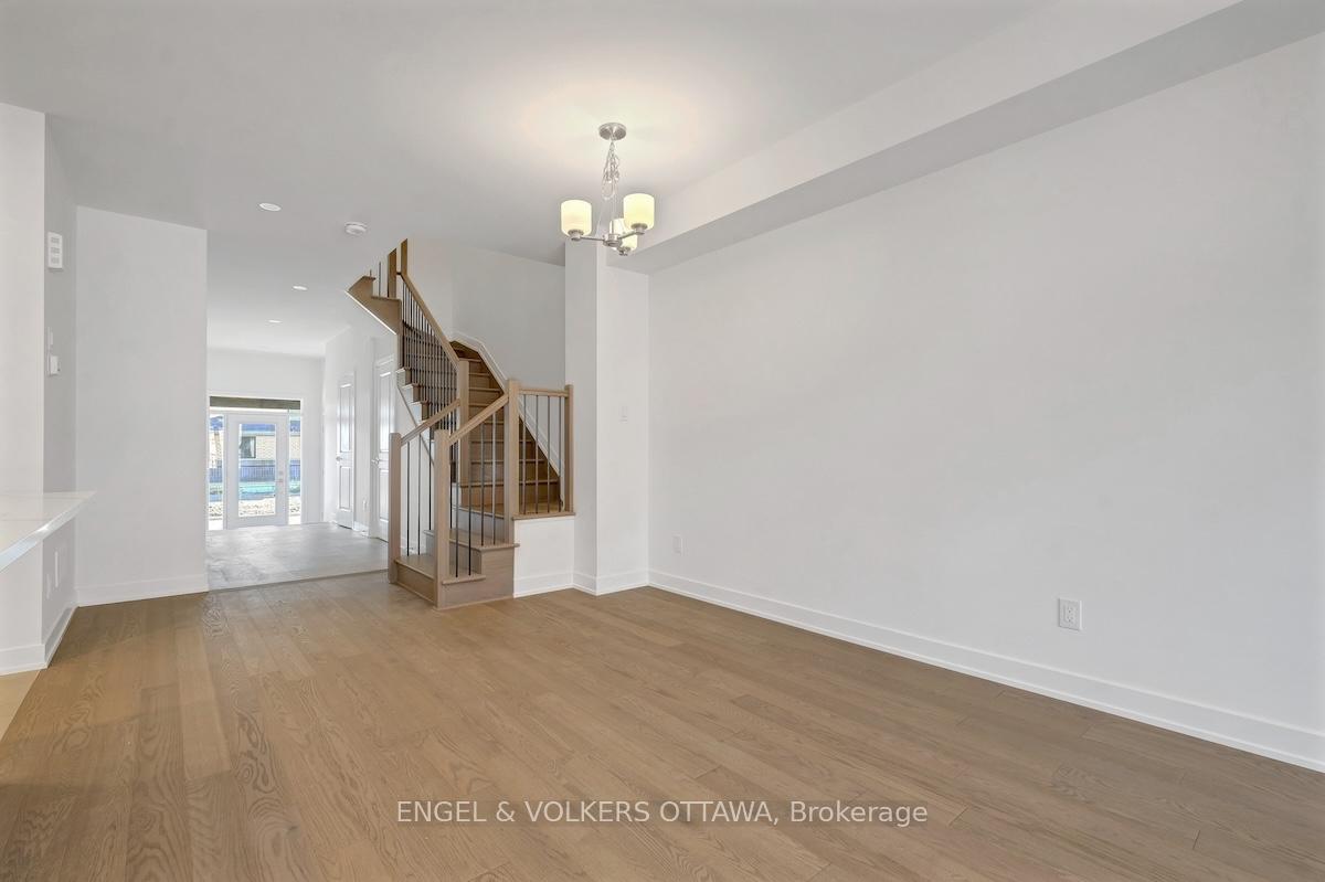 Photo 9 of 95 San Felice Circle, Ottawa, Kanata - Emerald Meadows/Trailwest — HOMEH