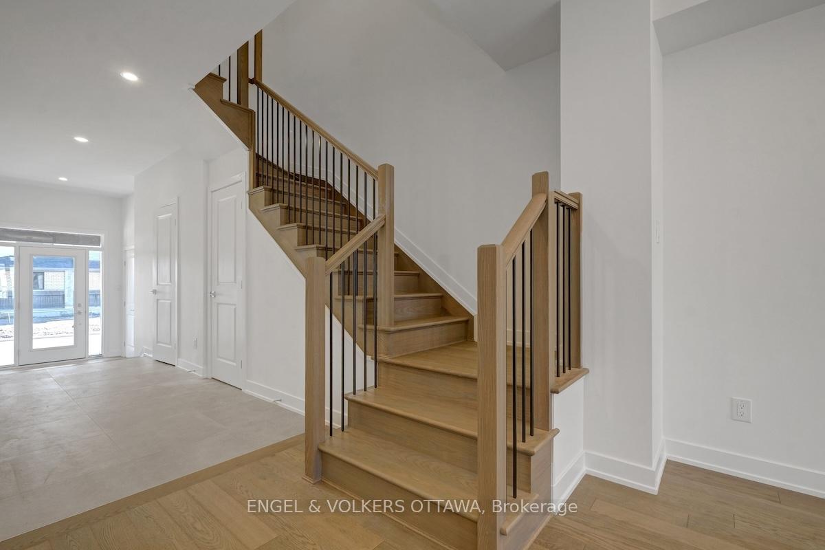 Photo 40 of 95 San Felice Circle, Ottawa, Kanata - Emerald Meadows/Trailwest — HOMEH