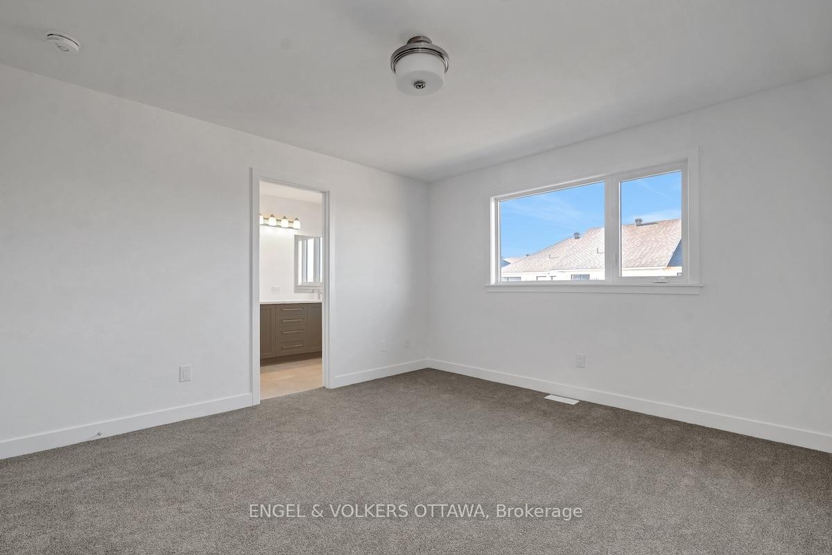 Photo 20 of 95 San Felice Circle, Ottawa, Kanata - Emerald Meadows/Trailwest — HOMEH