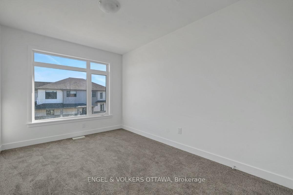 Photo 32 of 95 San Felice Circle, Ottawa, Kanata - Emerald Meadows/Trailwest — HOMEH