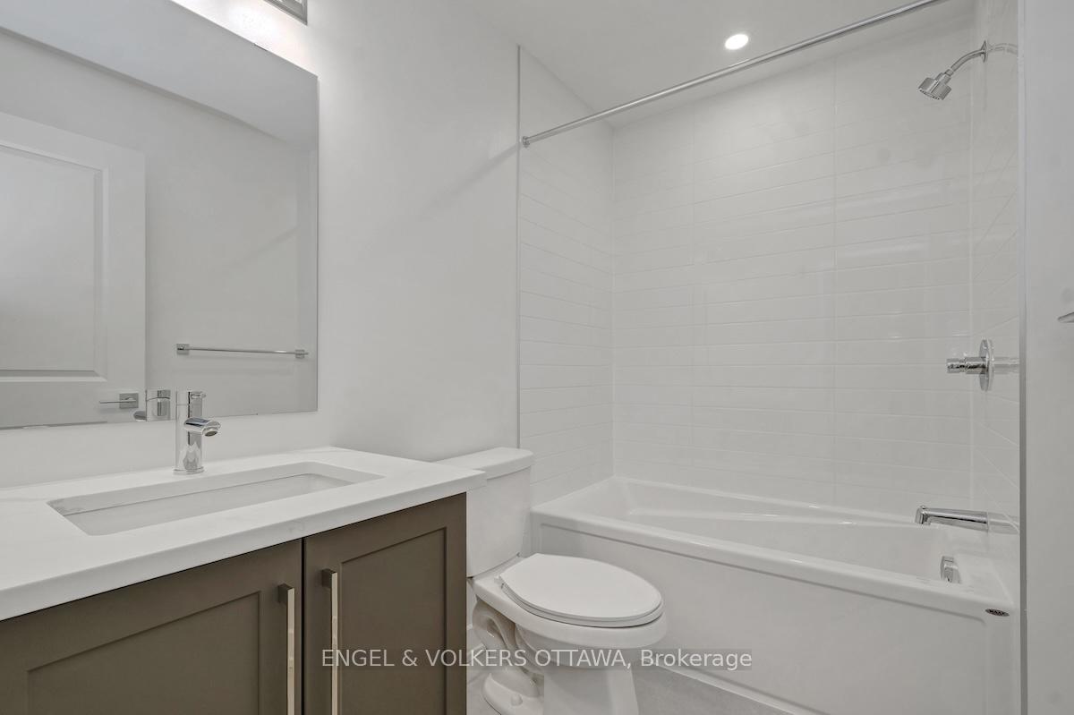 Photo 30 of 95 San Felice Circle, Ottawa, Kanata - Emerald Meadows/Trailwest — HOMEH