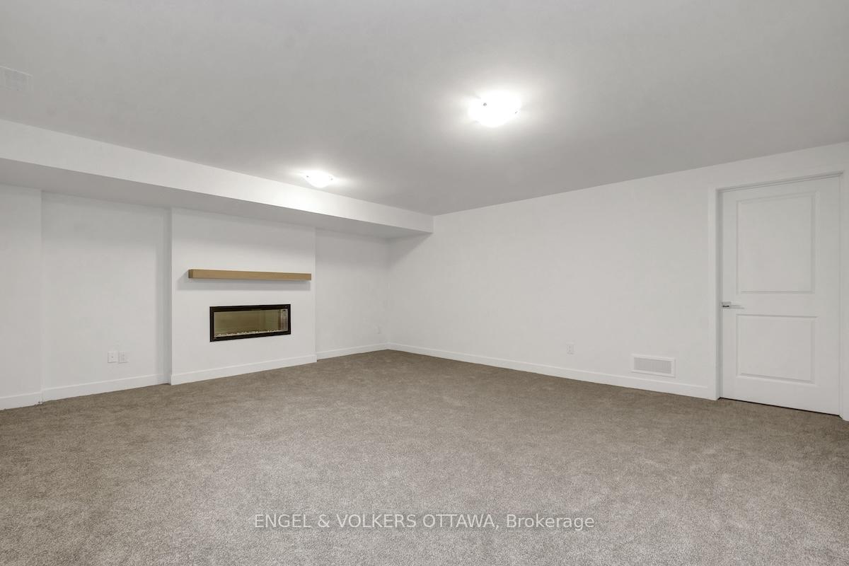 Photo 29 of 95 San Felice Circle, Ottawa, Kanata - Emerald Meadows/Trailwest — HOMEH