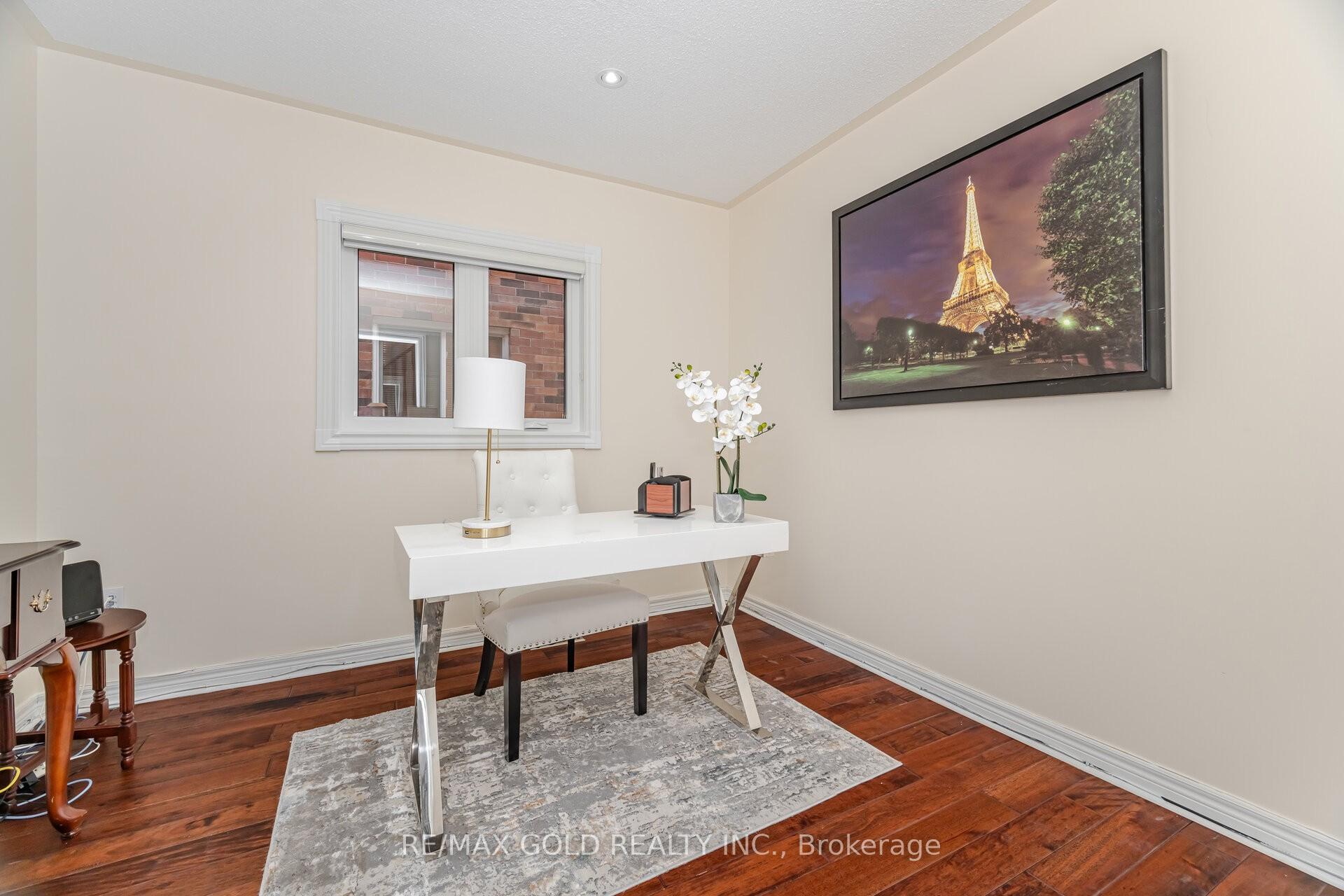 Photo 33 of 30 Golden Eagle Road, Brampton, Sandringham-Wellington — HOMEH