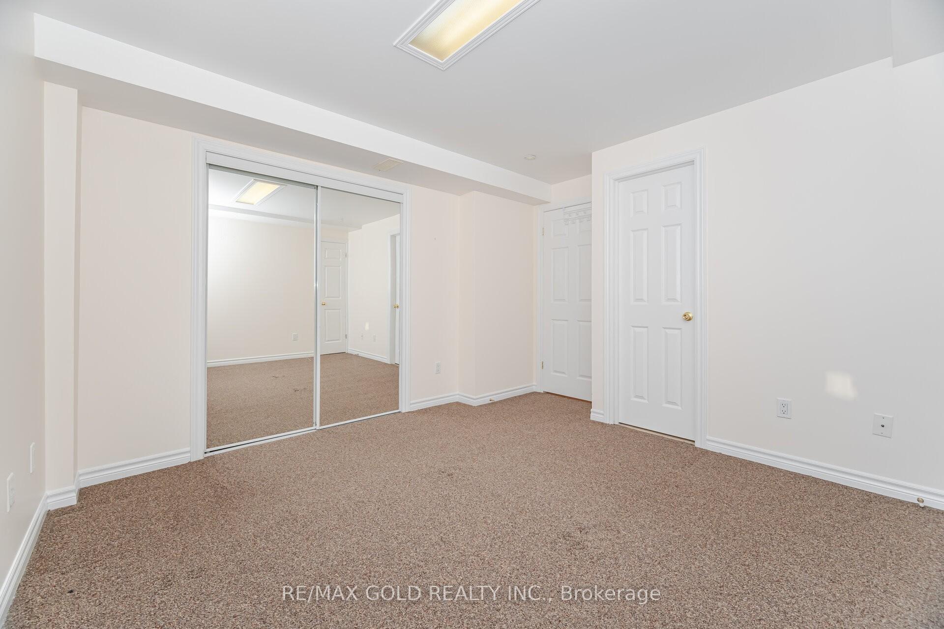 Photo 24 of 30 Golden Eagle Road, Brampton, Sandringham-Wellington — HOMEH