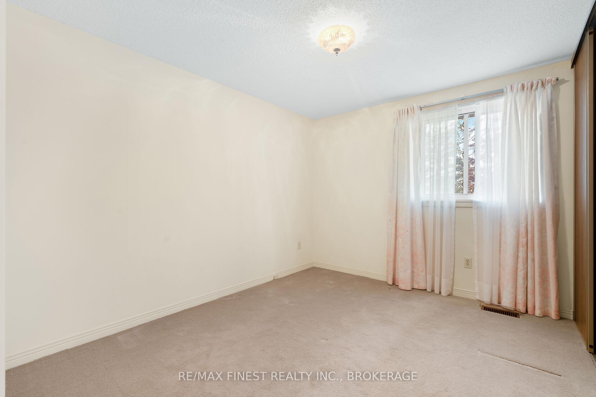 Photo 13 of 32 Bonny Lane, Kingston, Kingston East (Incl Barret Crt) — HOMEH