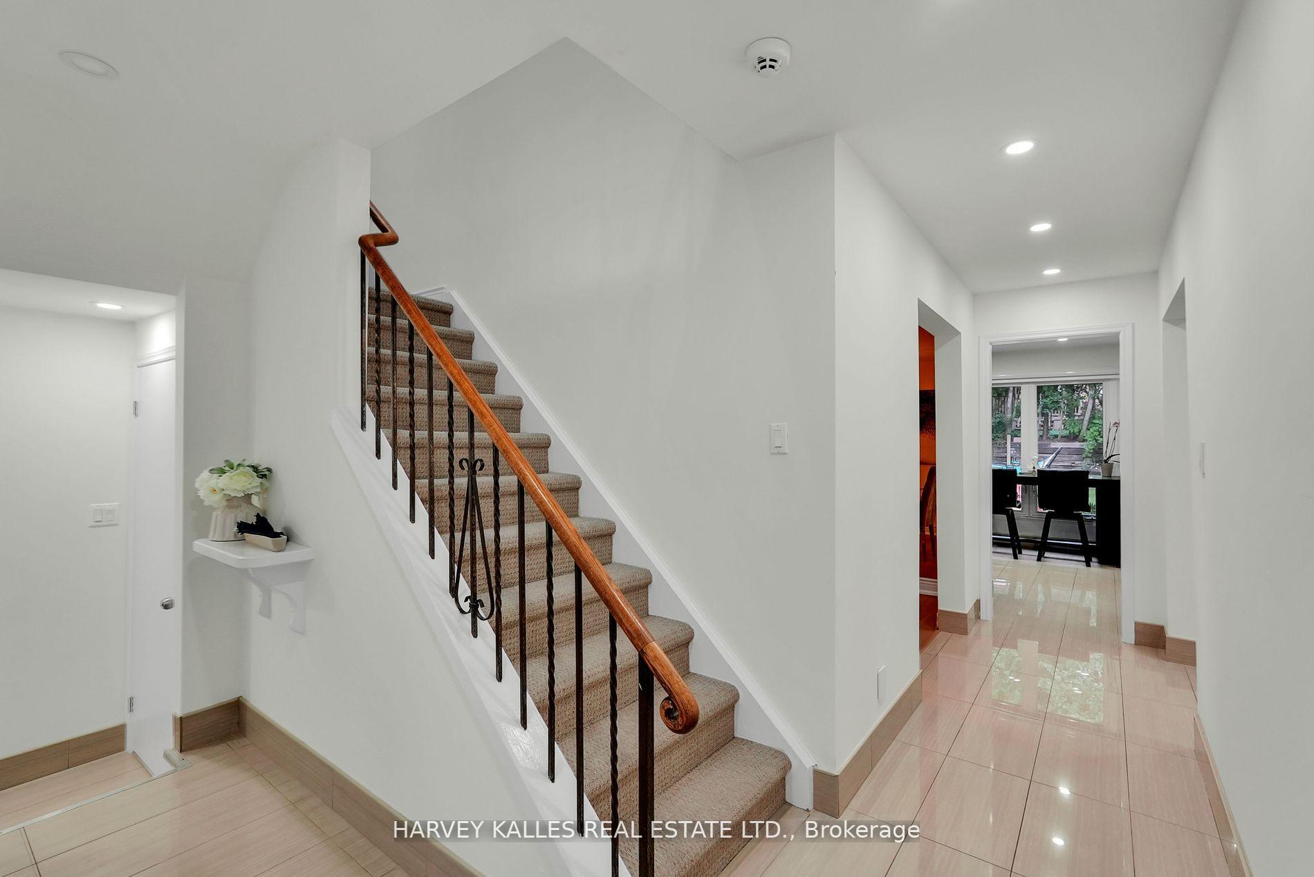 Photo 27 of 36 Aberfeldy Crescent, Markham, German Mills — HOMEH