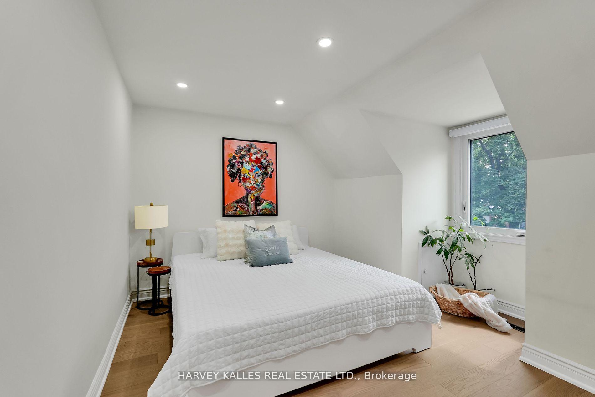 Photo 8 of 36 Aberfeldy Crescent, Markham, German Mills — HOMEH