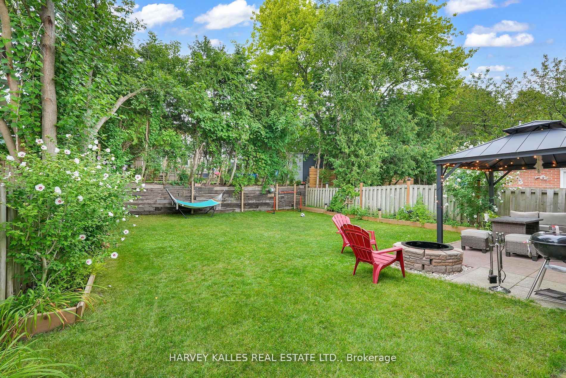 Photo 21 of 36 Aberfeldy Crescent, Markham, German Mills — HOMEH