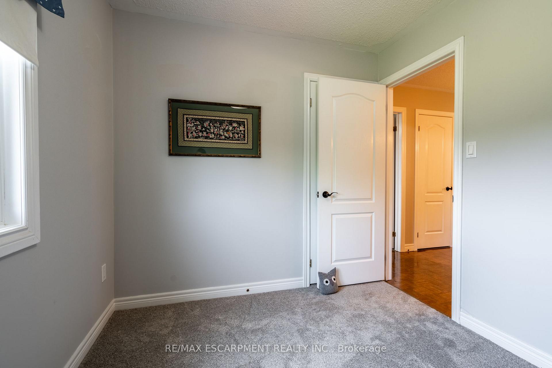 Photo 22 of 19 Savona Crescent, Hamilton, Rural Flamborough — HOMEH