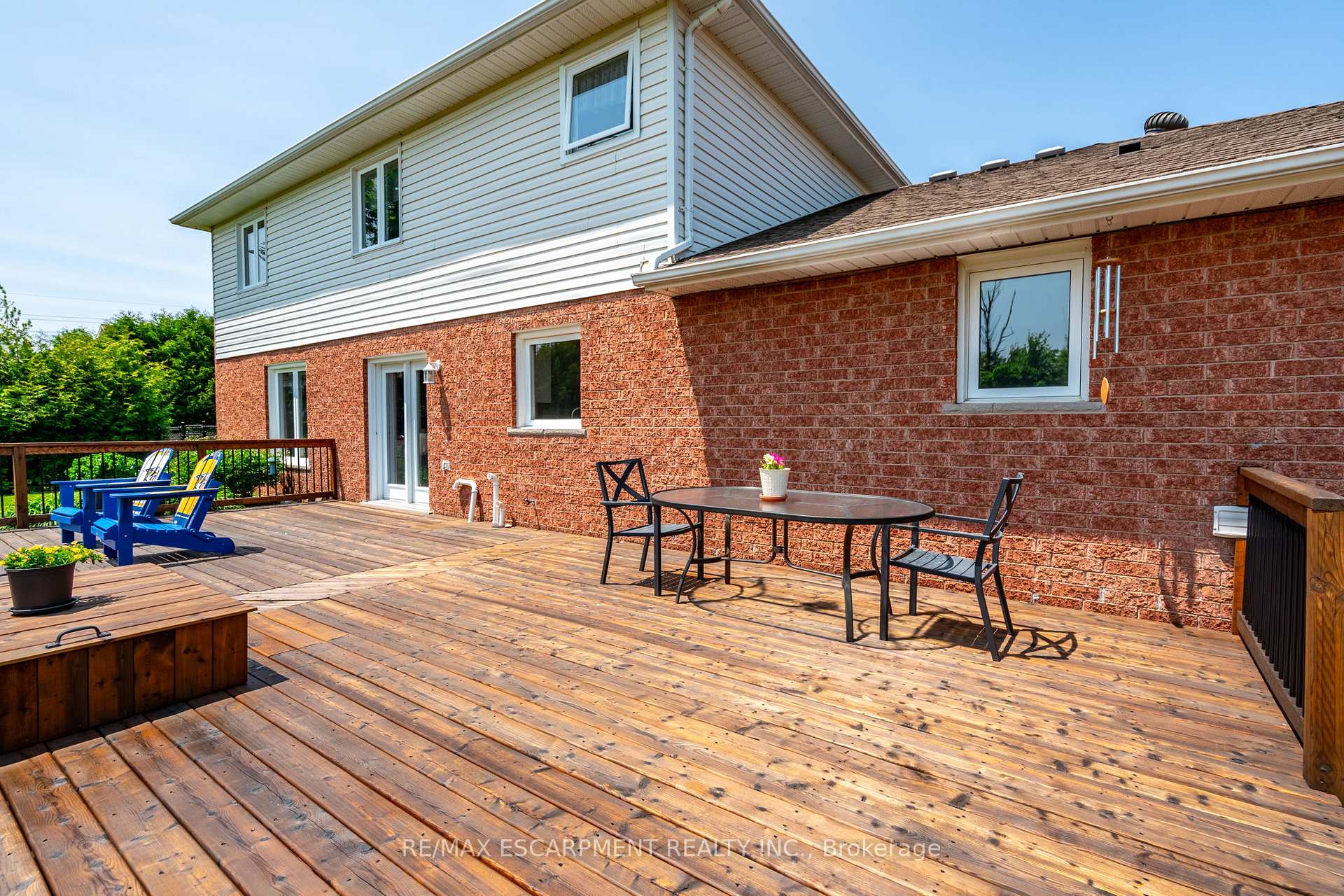 Photo 33 of 19 Savona Crescent, Hamilton, Rural Flamborough — HOMEH