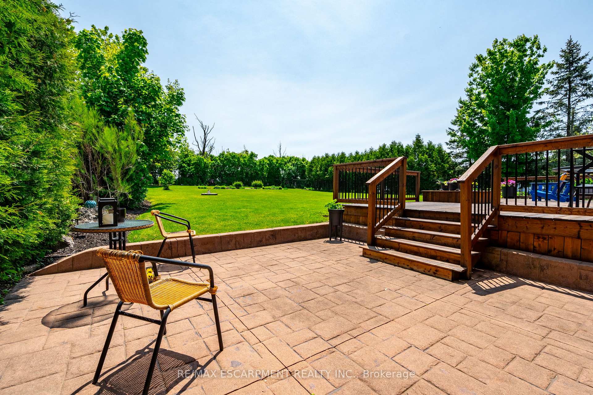 Photo 38 of 19 Savona Crescent, Hamilton, Rural Flamborough — HOMEH