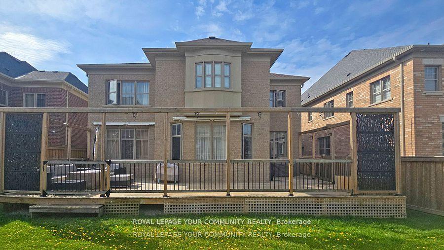 Photo 45 of 6 Straw Cutter Gate, Vaughan, Patterson — HOMEH