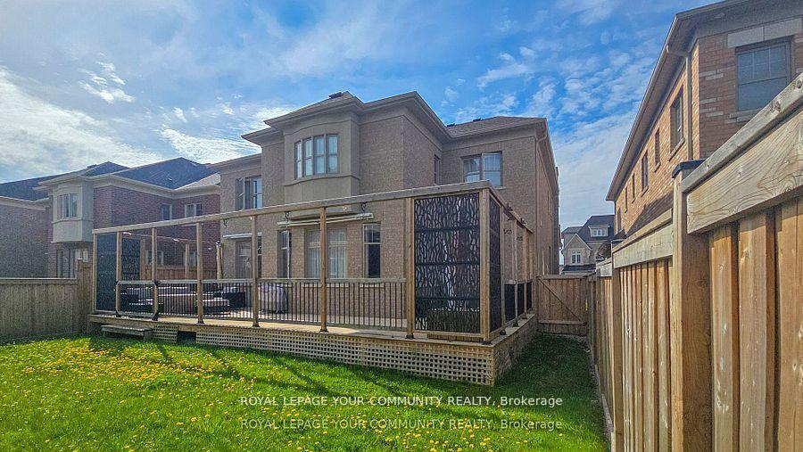 Photo 40 of 6 Straw Cutter Gate, Vaughan, Patterson — HOMEH