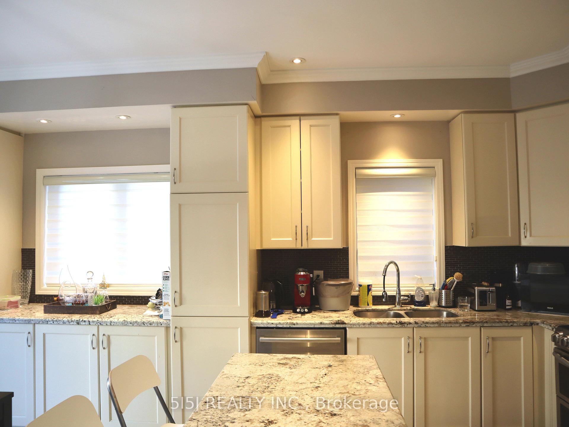 Photo 8 of 3349 Minerva Way, Burlington, Alton — HOMEH