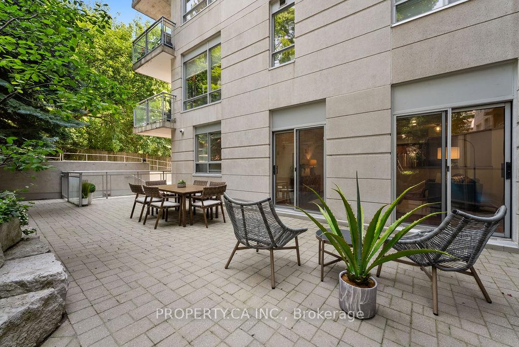 Front of Unit 101, 1801 Bayview Avenue