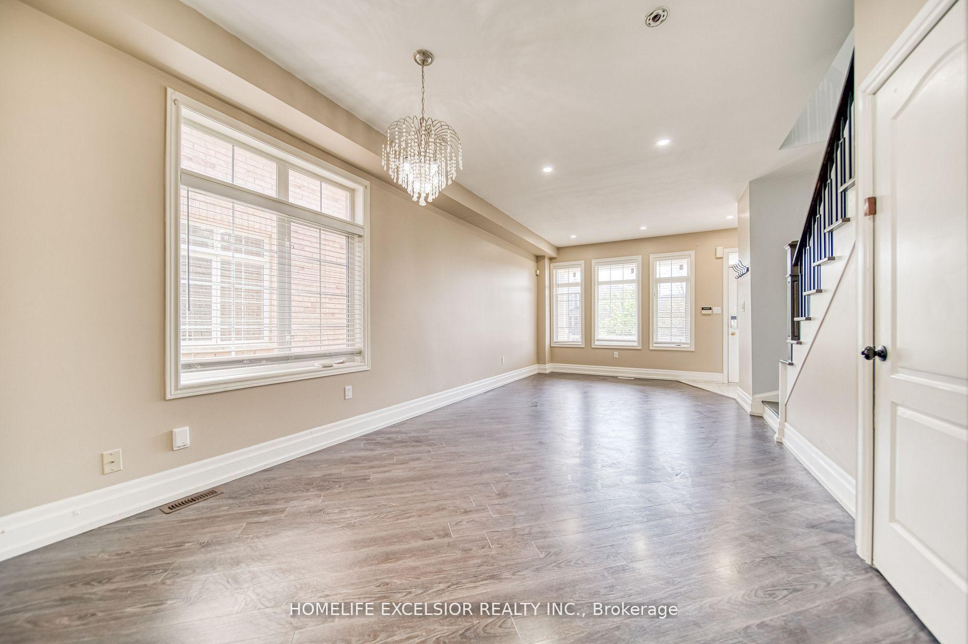 Photo 6 of 268 America Avenue, Vaughan, Maple — HOMEH