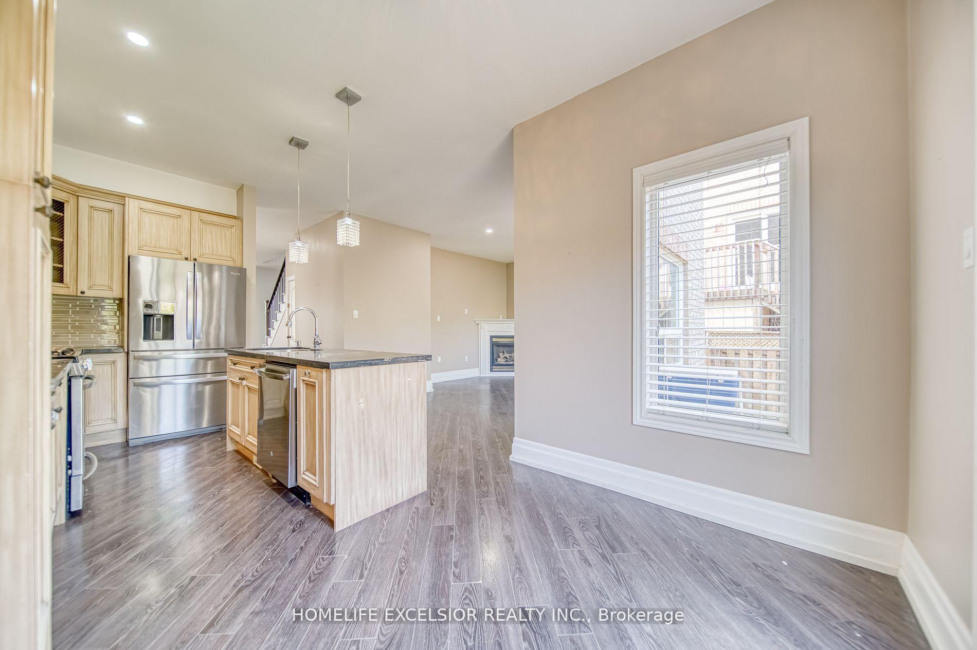 Photo 9 of 268 America Avenue, Vaughan, Maple — HOMEH