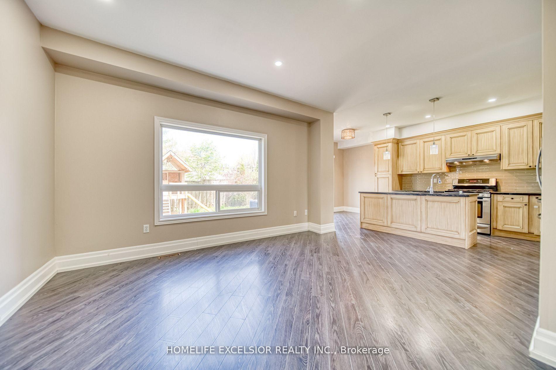 Photo 14 of 268 America Avenue, Vaughan, Maple — HOMEH