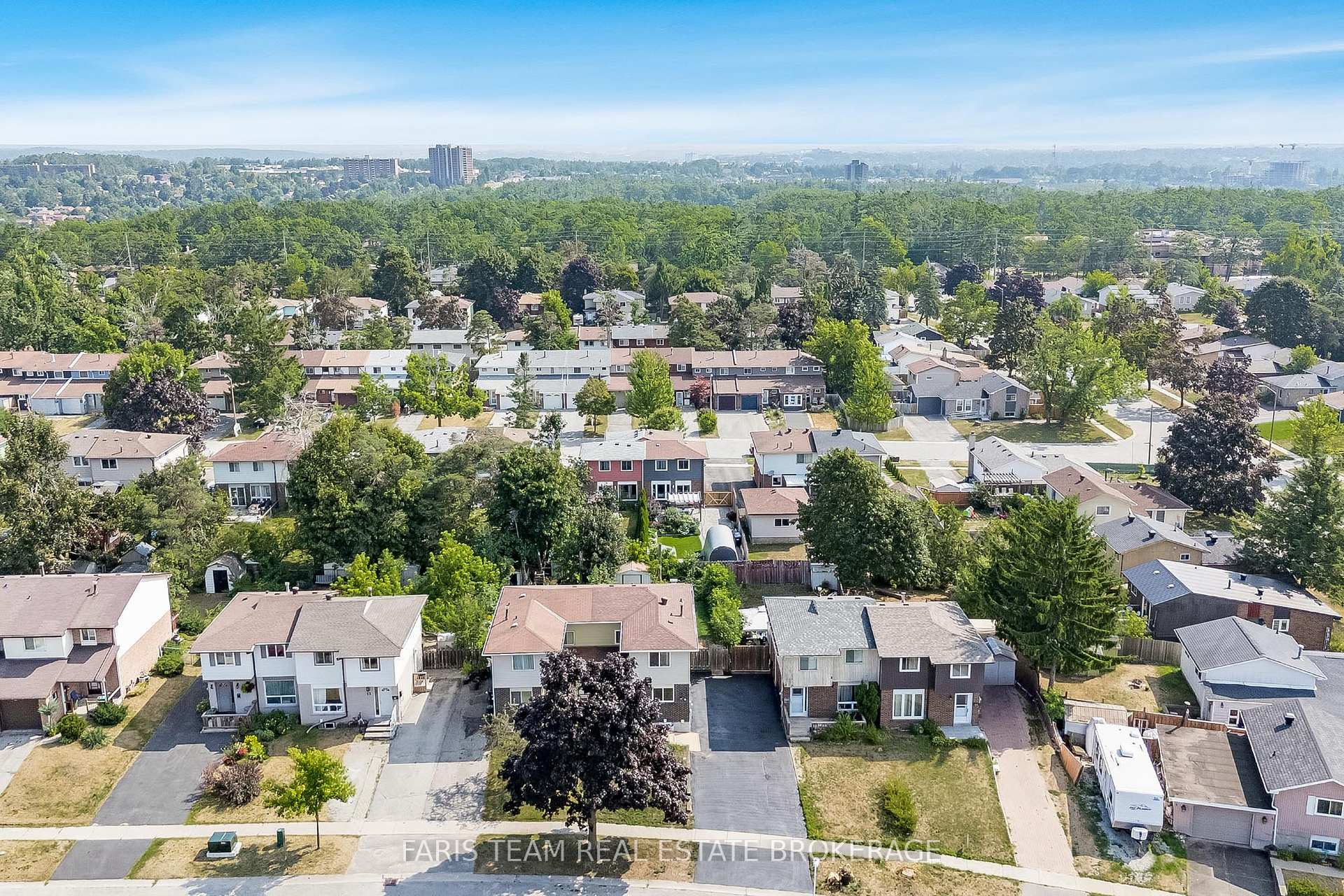 Photo 26 of 9 Christie Crescent, Barrie, Letitia Heights — HOMEH