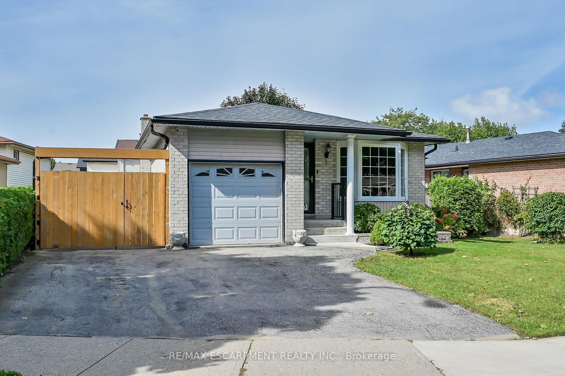 Photo 5 of 5 Ridell Crescent, Hamilton, Stoney Creek — HOMEH