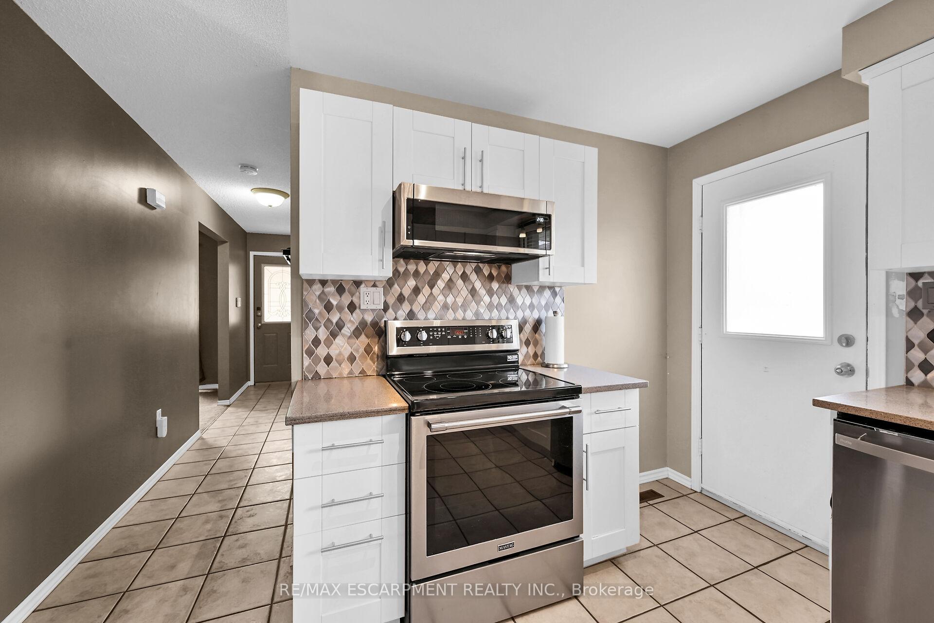 Photo 20 of 5 Ridell Crescent, Hamilton, Stoney Creek — HOMEH