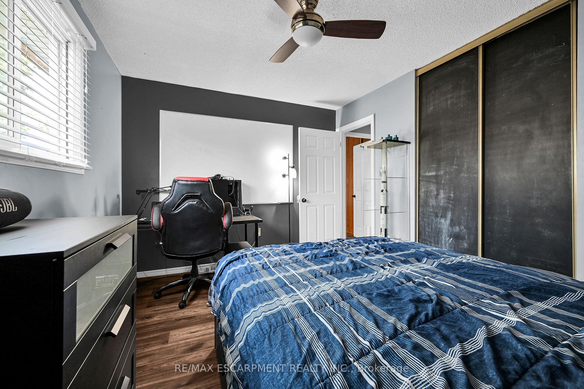 Photo 16 of 5 Ridell Crescent, Hamilton, Stoney Creek — HOMEH