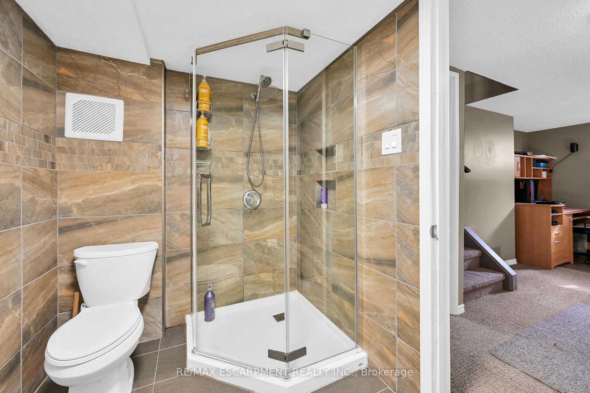 Photo 27 of 5 Ridell Crescent, Hamilton, Stoney Creek — HOMEH